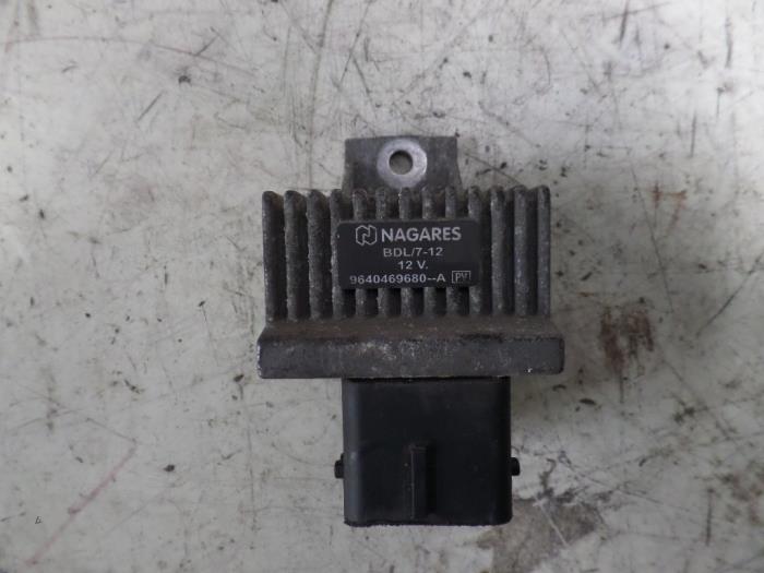 Nagares Glow Plug relay genuine pour RENAULT MASTER 2.5 DCI 2001 sur