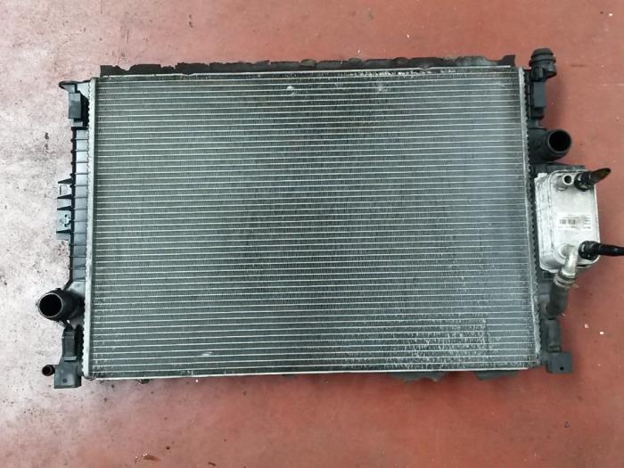 Usagé Radiateur Ford Mondeo IV Wagon 2.0 TDCi 140 16V Prix sur demande proposé par N Kossen Autorecycling BV