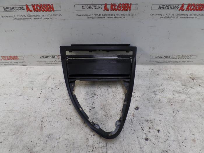 Begagnade Askkopp, fram BMW 6 serie (E63) M6 V10 40V Pris på förfrågan erbjuds av N Kossen Autorecycling BV
