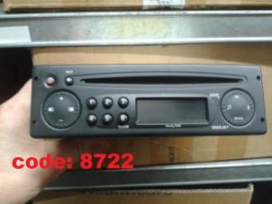 Used Radio CD player Renault Clio II Societe (SB) 1.5 dCi 68 Price on request offered by N Kossen Autorecycling BV
