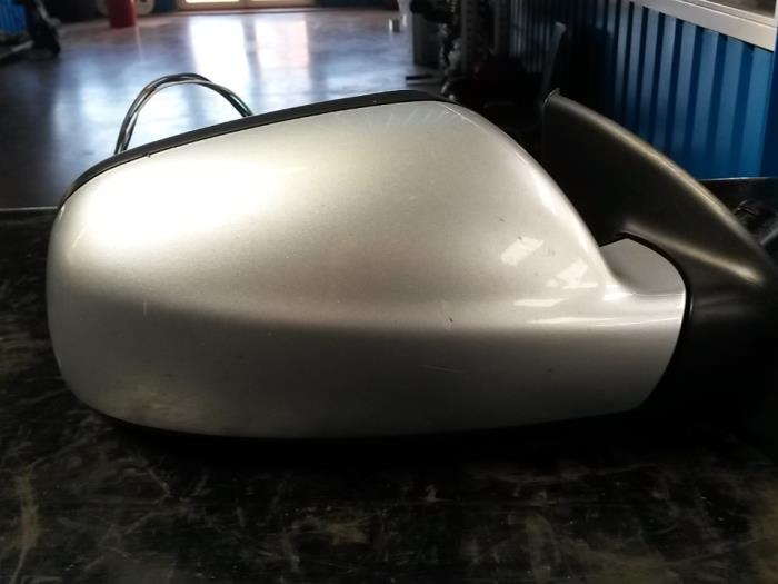 Wing mirror, right from a Peugeot 307 (3A/C/D) 1.6 16V 2002