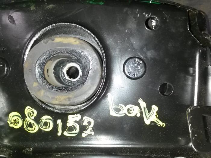 Used Engine mount Peugeot Partner 1.6 HDI 75 Price on request offered by N Kossen Autorecycling BV