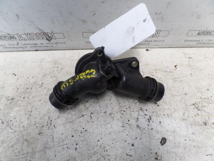 Używane Termostat BMW 3 serie (E46/2) 320 Ci 24V Cena na żądanie oferowane przez N Kossen Autorecycling BV