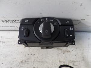 Usados Interruptor de luz BMW 5 serie (E60) 520d 16V Precio de solicitud ofrecido por N Kossen Autorecycling BV
