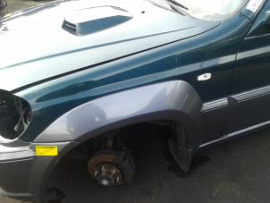Used Front wing, left Hyundai Terracan 2.5 TCi Price on request offered by N Kossen Autorecycling BV