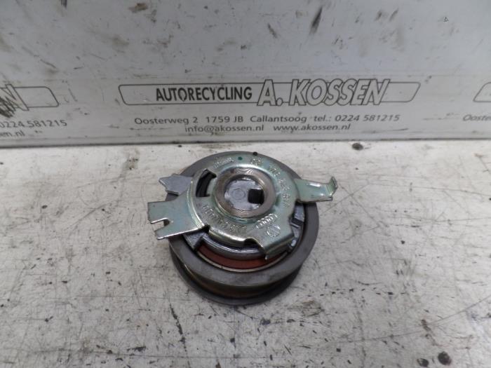 Timing belt tensioner from a Volkswagen Crafter 2.0 TDI 2013