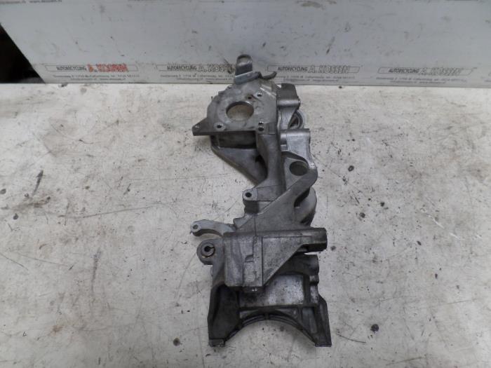 Usagé Couvercle de distribution Volkswagen Crafter 2.0 TDI Prix sur demande proposé par N Kossen Autorecycling BV