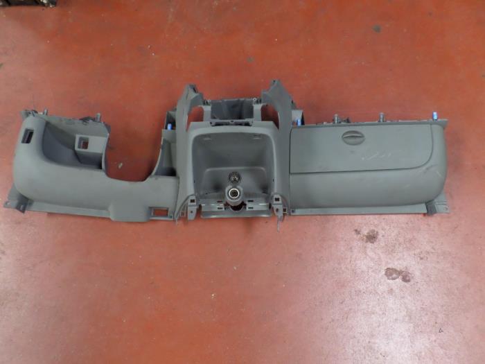 Używane Panel Peugeot 107 1.0 12V Cena na żądanie oferowane przez N Kossen Autorecycling BV
