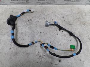 Usados Cable (varios) Peugeot 107 1.0 12V Precio de solicitud ofrecido por N Kossen Autorecycling BV