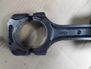 Used Connecting rod Ssang Yong Rexton Price on request offered by N Kossen Autorecycling BV