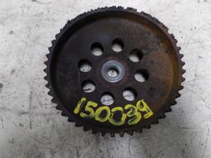 Used Camshaft sprocket Opel Vectra C Caravan 1.9 CDTI 16V Price on request offered by N Kossen Autorecycling BV