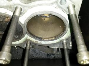 Piston from a Smart Fortwo Coupé (451.3) 1.0 52 KW 2008