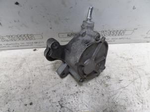 Used Vacuum pump (diesel) Ford Mondeo IV Wagon 2.0 TDCi 140 16V Price on request offered by N Kossen Autorecycling BV
