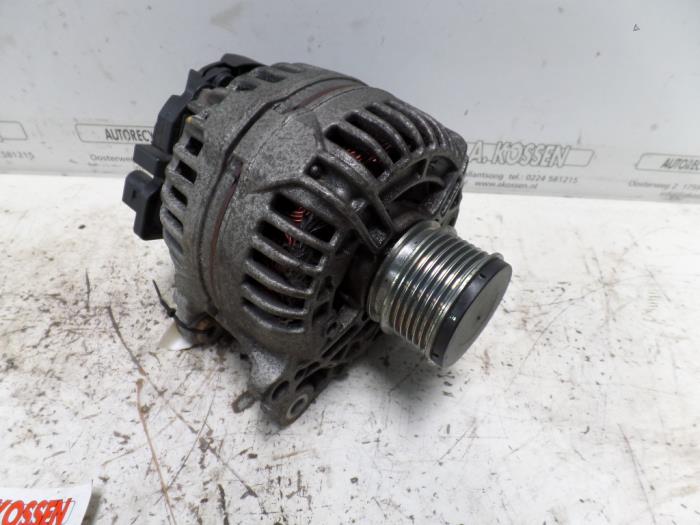 Begagnade Dynamo Mitsubishi Grandis (NA) 2.0 DI-D 16V Pris på förfrågan erbjuds av N Kossen Autorecycling BV