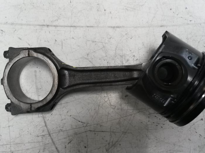 Usagé Piston Ford Transit 2.0 TDCi 16V Prix sur demande proposé par N Kossen Autorecycling BV