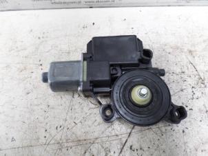 Used Door window motor Volkswagen Polo V (6R) 1.2 TDI 12V BlueMotion Price on request offered by N Kossen Autorecycling BV