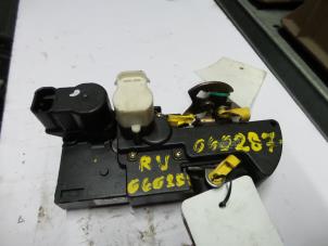Used Door lock mechanism 2-door, right Opel Frontera (6B) 2.2i 16V Sport Price on request offered by N Kossen Autorecycling BV