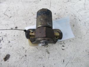 Used Fuel pressure regulator Iveco Daily Price on request offered by N Kossen Autorecycling BV
