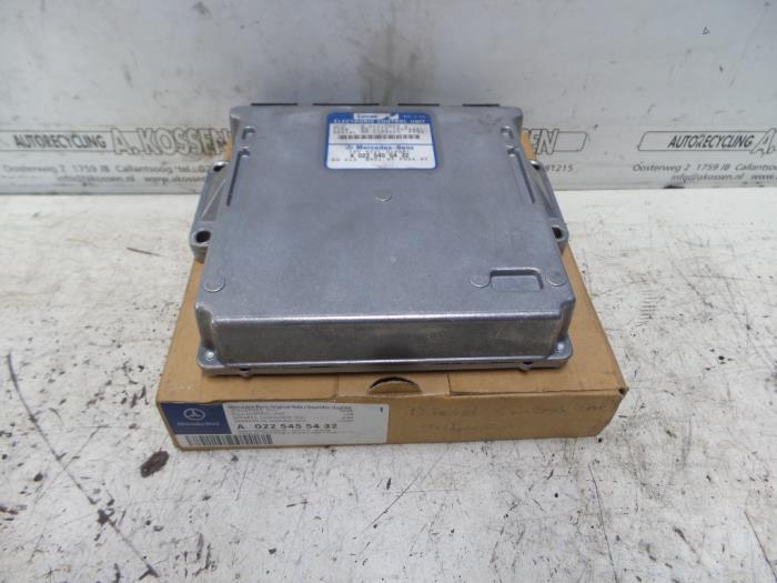 Used Engine management computer Mercedes C Combi (S202) 2.2 C-220 TD 16V Price on request offered by N Kossen Autorecycling BV