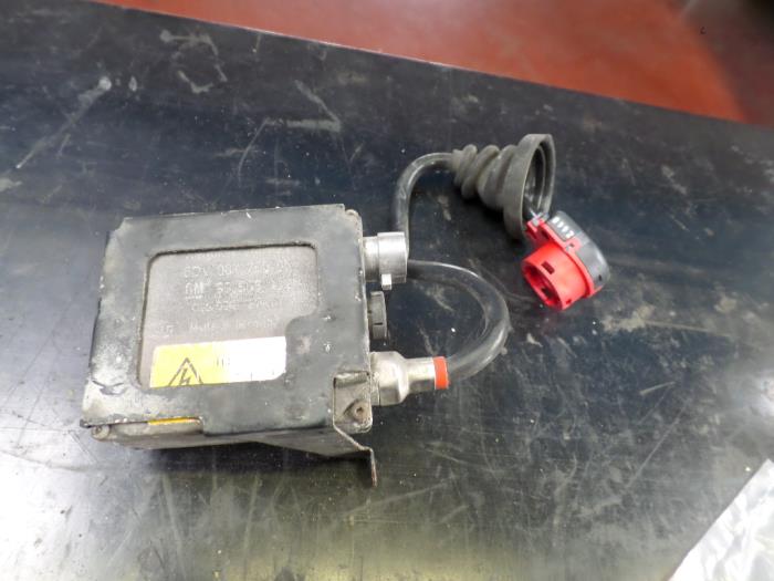 Begagnade Xenonmodul Opel Omega B (25/26/27) 3.0i V6 24V Pris på förfrågan erbjuds av N Kossen Autorecycling BV