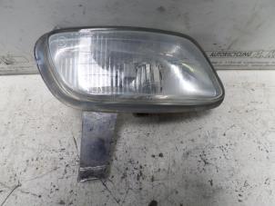 Used Fog light, front right Peugeot 106 II 1.1 XN,XR,XT,Accent Price on request offered by N Kossen Autorecycling BV