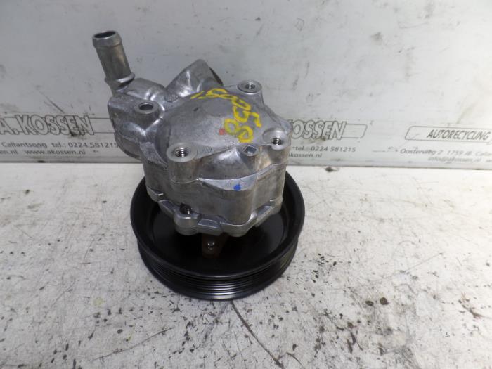 Usagé Pompe de direction Opel Movano 2.3 CDTi 16V RWD Prix sur demande proposé par N Kossen Autorecycling BV