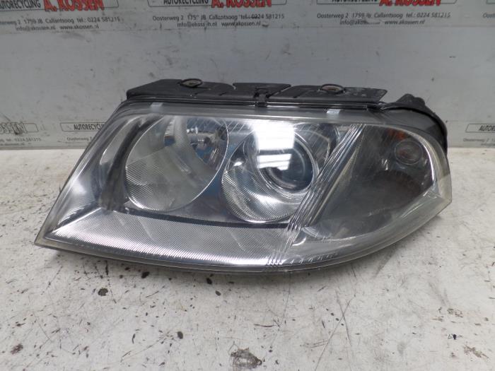 Optique avant principal droit (feux)(phare) pour VOLKSWAGEN PASSAT 5 BREAK d'occasion - Jaqu'Auto