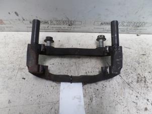 Used Front brake calliperholder, left Opel Movano 2.3 CDTi 16V RWD Price on request offered by N Kossen Autorecycling BV
