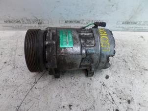 Used Air conditioning pump Volkswagen Golf IV (1J1) 1.4 16V Price on request offered by N Kossen Autorecycling BV