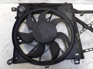 Usagé Moto ventilateur Opel Zafira (M75) 1.6 16V Prix sur demande proposé par N Kossen Autorecycling BV