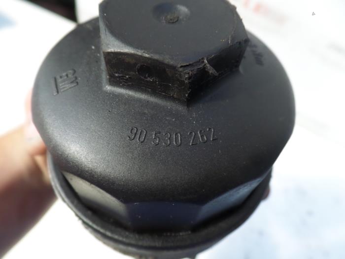Oil filter housing Opel Tigra 90530259 Z14XEP