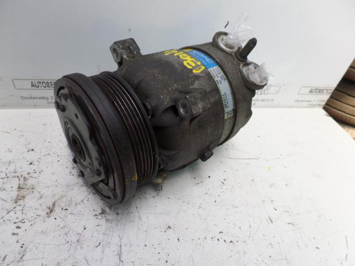 Usagé Compresseur de clim Chevrolet Nubira Wagon (J100) 1.8 16V Prix sur demande proposé par N Kossen Autorecycling BV