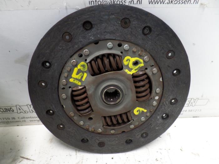 Clutch kit (complete) from a Opel Zafira (M75) 1.6 16V 2006