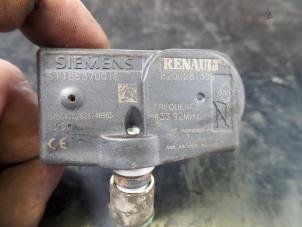 Usados Sensor de presión de neumáticos Renault Megane II (BM/CM) 1.5 dCi 80 Precio de solicitud ofrecido por N Kossen Autorecycling BV