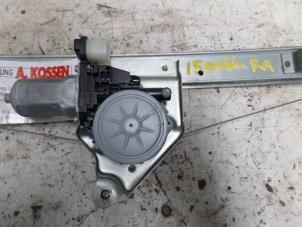 Used Door window motor Mitsubishi Grandis (NA) 2.0 DI-D 16V Price on request offered by N Kossen Autorecycling BV