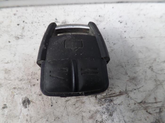 Key from a Opel Vectra C GTS 2.2 DIG 16V 2005