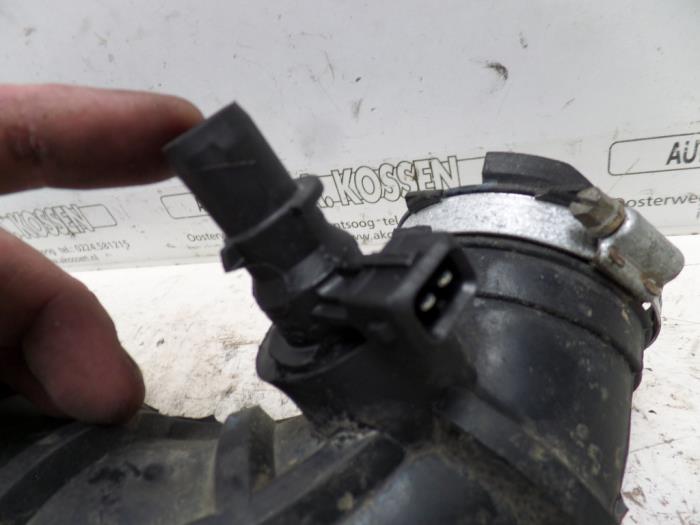 Air intake hose Volvo V40 1.9 16V T4 30644343RR