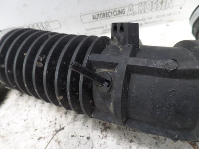 thumbnail interactive-video image 1 of Turbo Intake Hose For Volvo V40 S40 1.9 DID – Replaces 30899803, 30652198 1 of 3