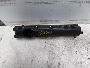 Used Rocker cover Citroen C4 Picasso (UD/UE/UF) 2.0 16V Autom. Price on request offered by N Kossen Autorecycling BV