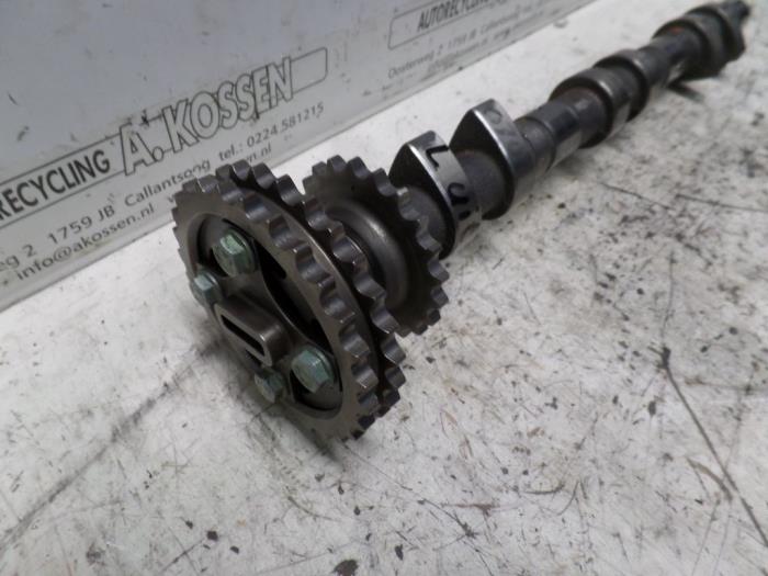 Usagé Arbre à cames Porsche 911 (996) 3.4 Carrera 24V Prix sur demande proposé par N Kossen Autorecycling BV