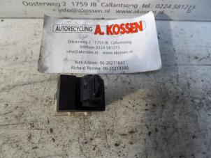 Used Electric window switch Jeep Cherokee/Liberty (KJ) 2.5 CRD 16V Price on request offered by N Kossen Autorecycling BV