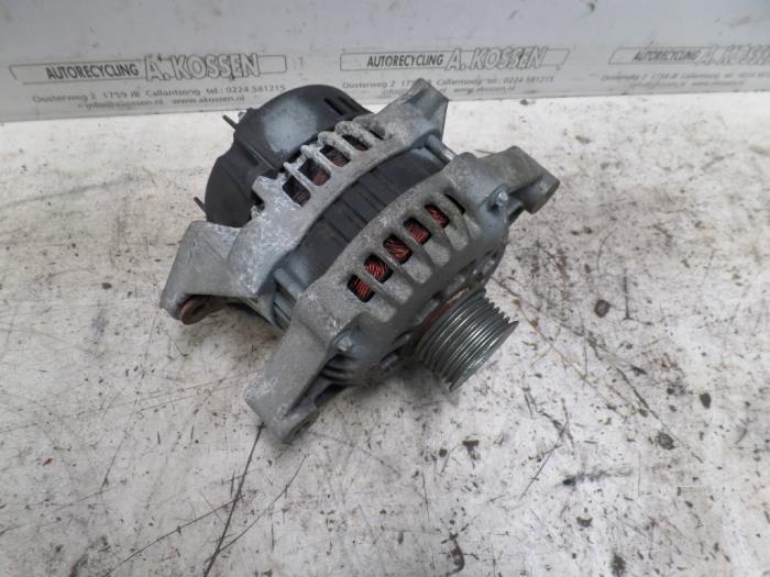 Begagnade Dynamo Opel Astra F (53/54/58/59) 1.4i GL/GLS Pris på förfrågan erbjuds av N Kossen Autorecycling BV