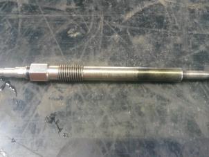 Used Glow plug Volkswagen Touran Price on request offered by N Kossen Autorecycling BV