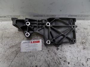 Dynamostütze oben van een Volkswagen Touran 2006