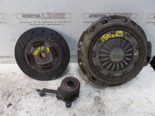 Used Clutch kit (complete) Fiat Stilo (192A/B) 1.8 16V Price on request offered by N Kossen Autorecycling BV