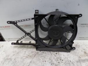 Usagé Boîtier ventilateur Opel Zafira (M75) 1.6 16V Prix sur demande proposé par N Kossen Autorecycling BV