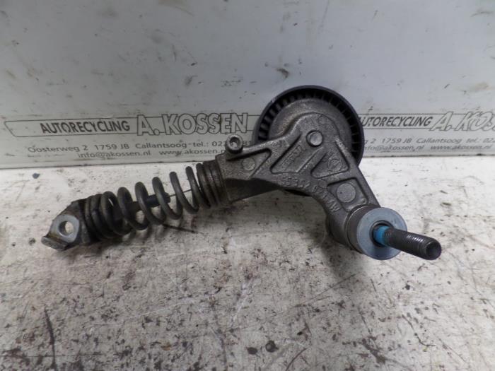 Usados Rodillo tensor correa múltiple Opel Corsa C (F08/68) 1.2 16V Twin Port Precio de solicitud ofrecido por N Kossen Autorecycling BV