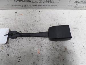 Used Front seatbelt buckle, left Ford Transit Connect 1.8 TDCi 90 Price on request offered by N Kossen Autorecycling BV