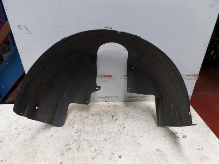 Usados Protector interno Ford Transit Connect 1.8 TDCi 90 Precio de solicitud ofrecido por N Kossen Autorecycling BV