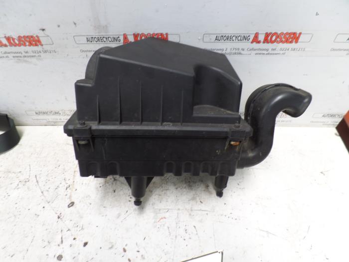 Gebrauchte Luftfiltergehäuse Ford Transit Connect 1.8 TDCi 90 Preis auf Anfrage angeboten von N Kossen Autorecycling BV